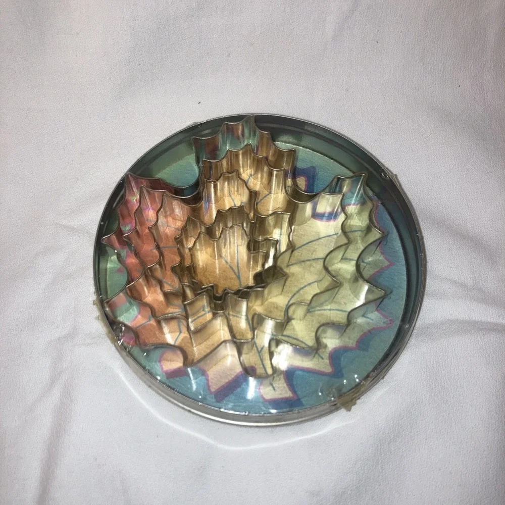 Fox Run 5 Piece Maple Leaf Cookie Cutters Silver Color Fall Leaves Baking #36092